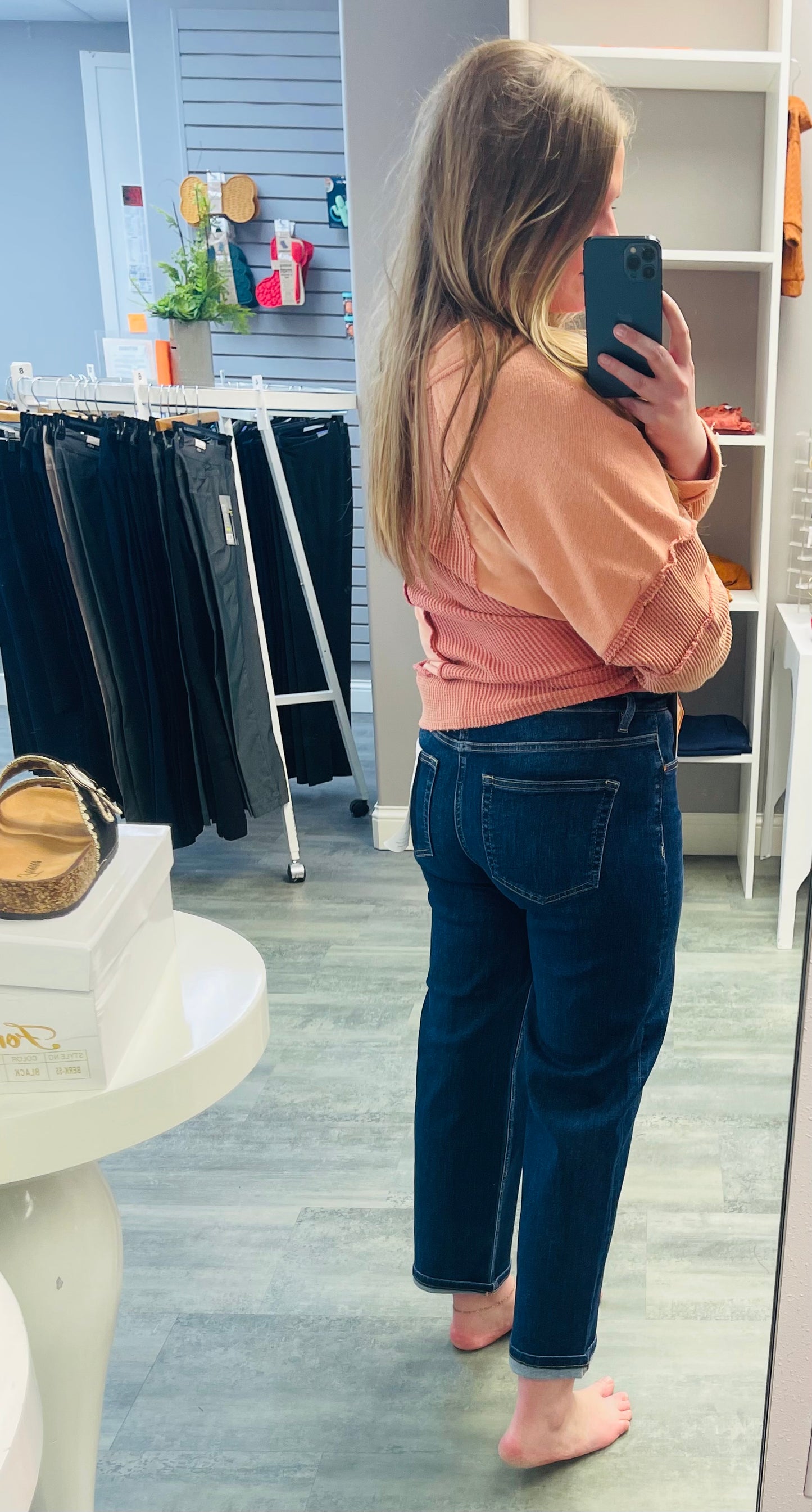 RISEN: HIGH RISE BOYFRIEND JEAN