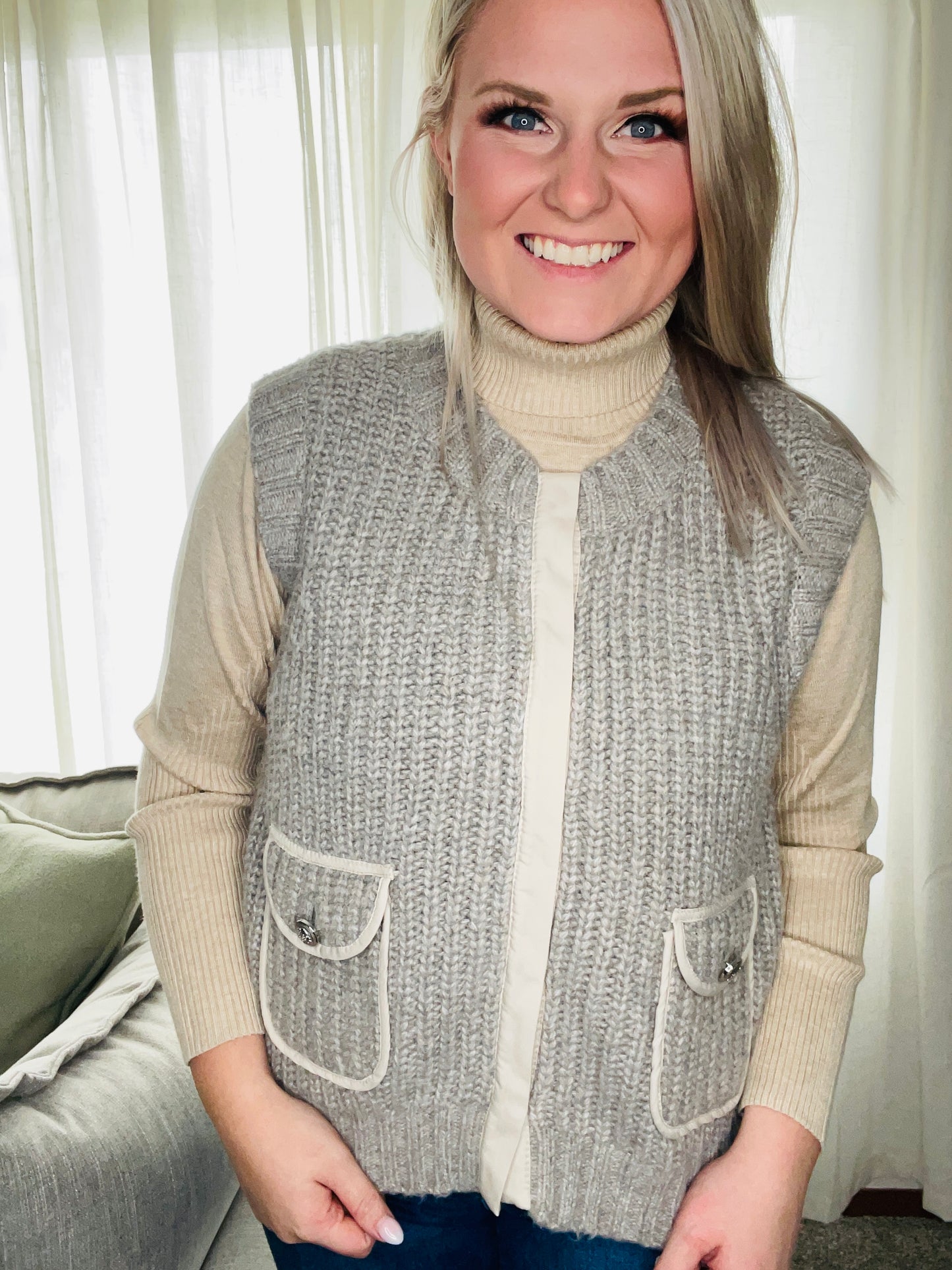 TRIBAL: SLVLESS VEST W/POCKETS