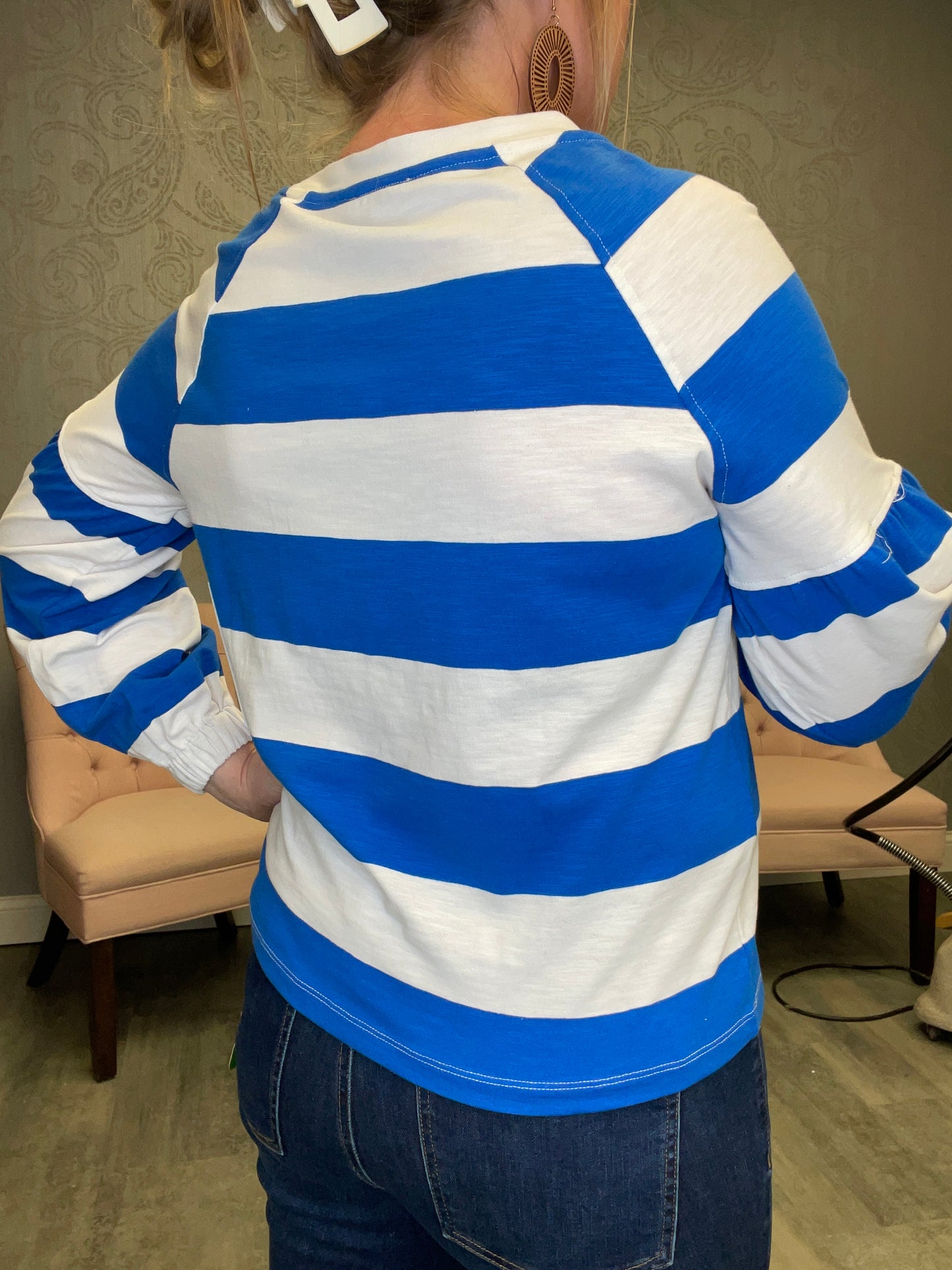 TRIBAL: BUTTON DETAIL CREW NECK TOP