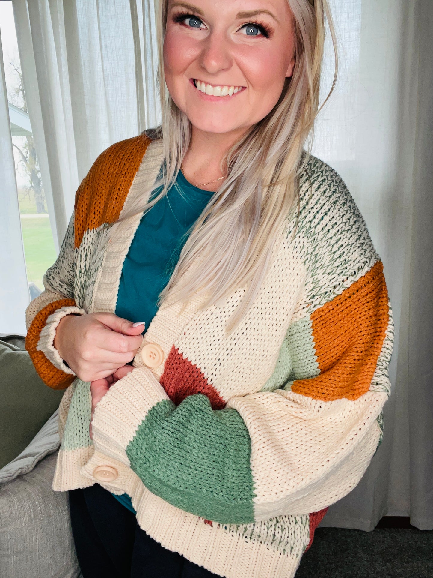COLOR BLOCK CROCHET CARDIGAN