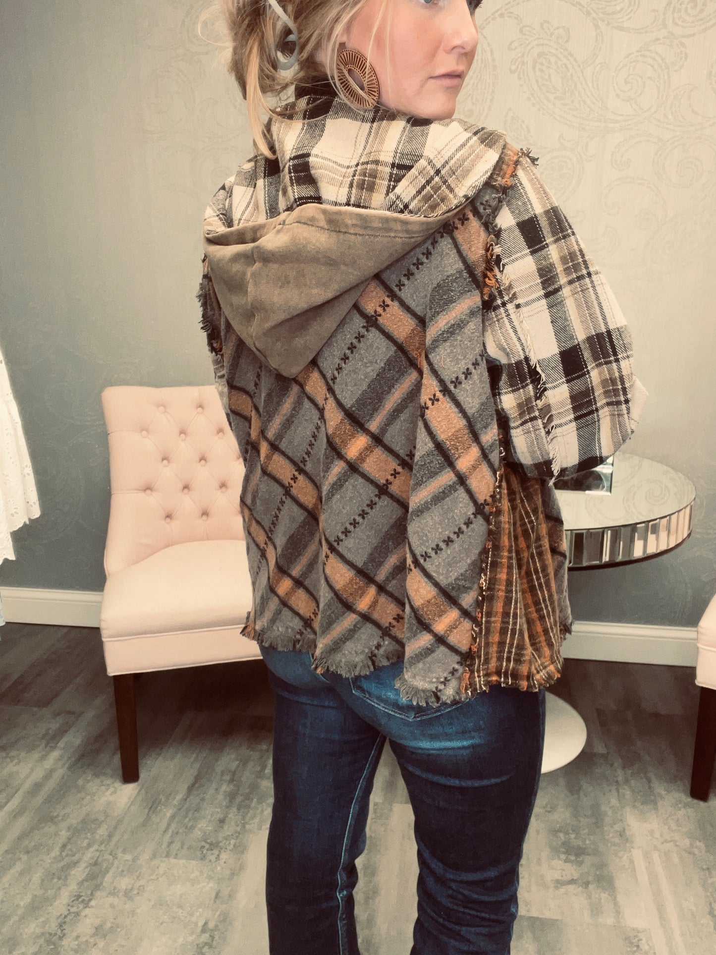 YOUR FAVORITE PLAID JACKET