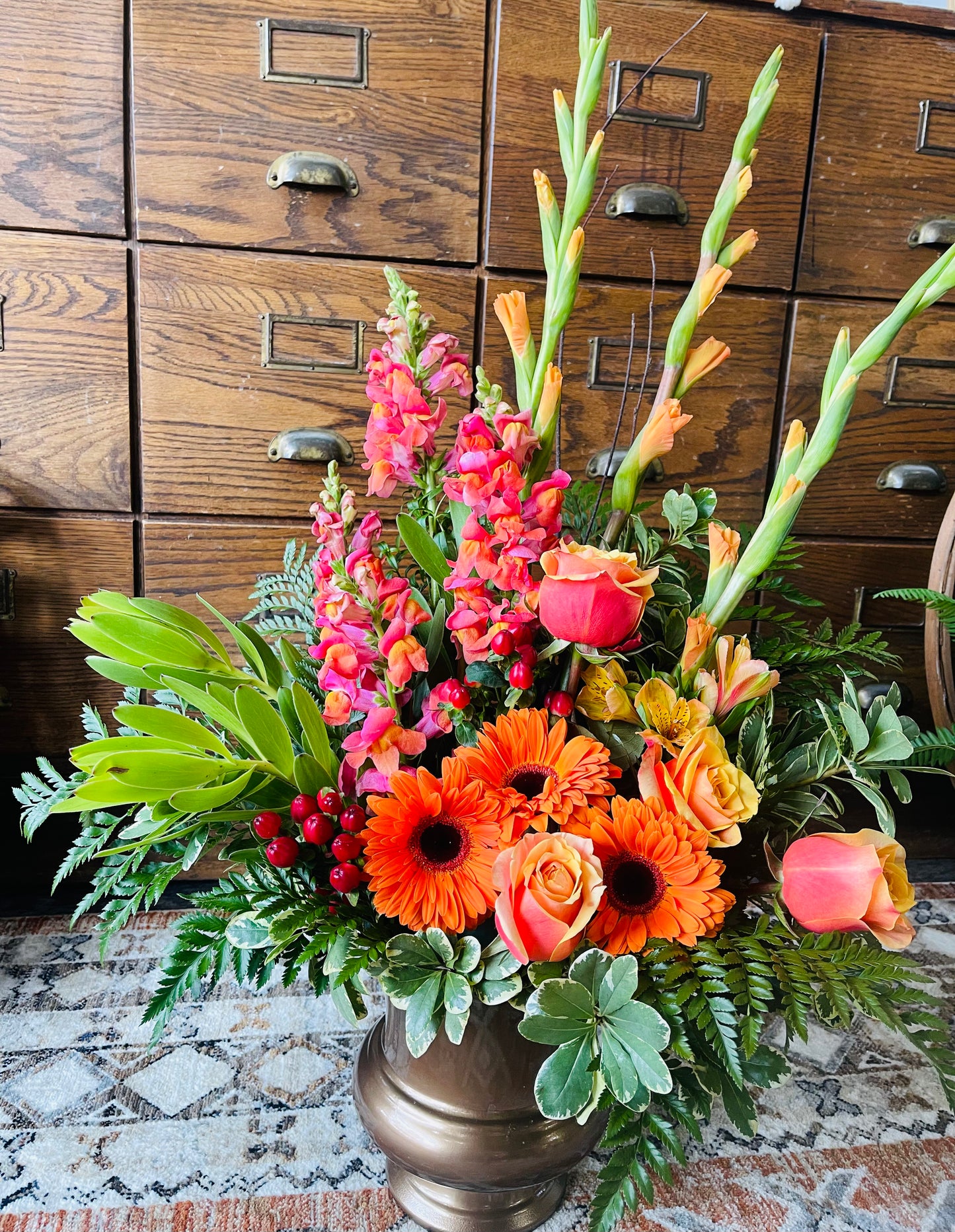 FLORAL ARRANGEMENT