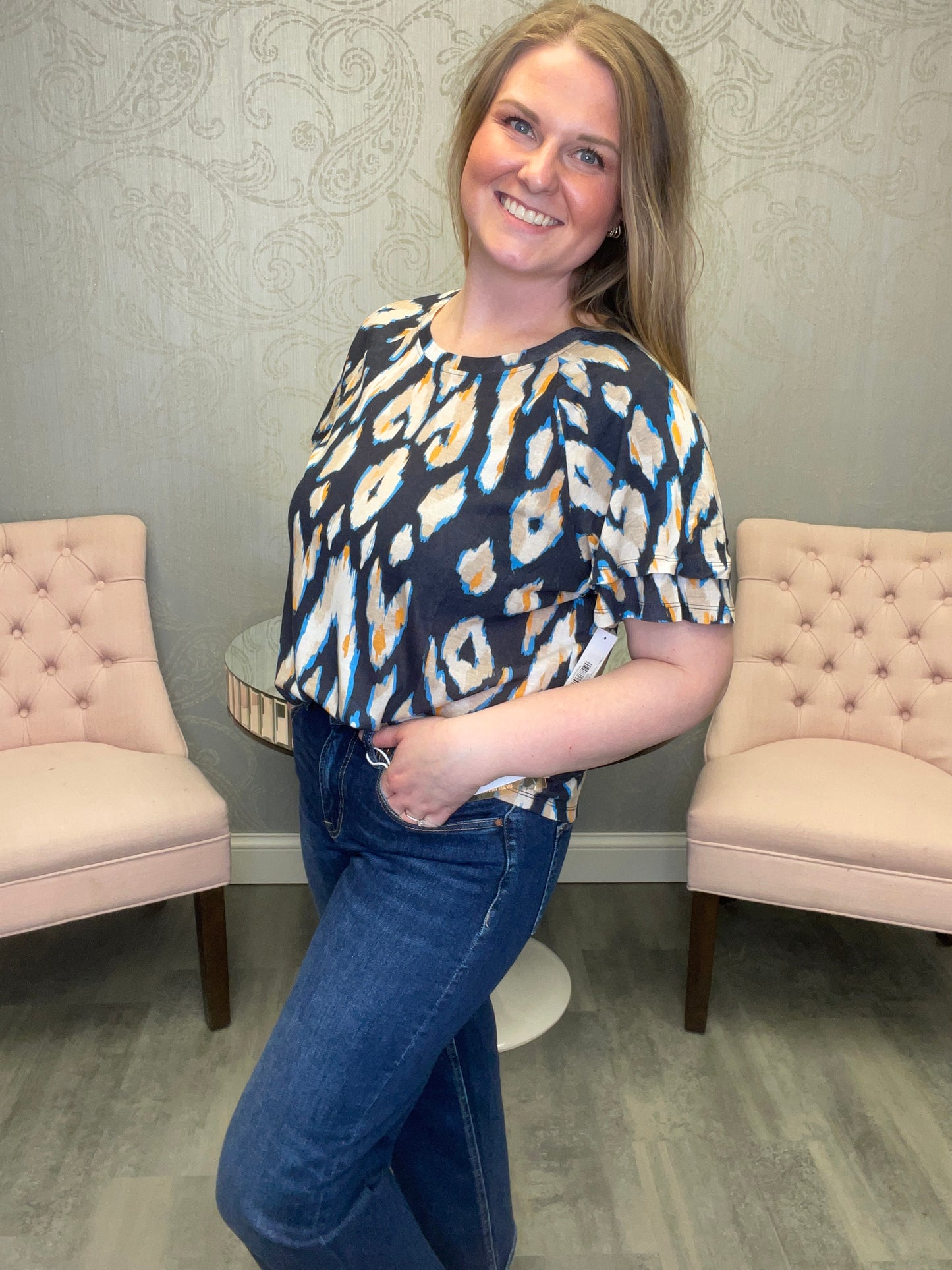 TRIBAL: RUFFLE SLEEVE PATTERN TOP