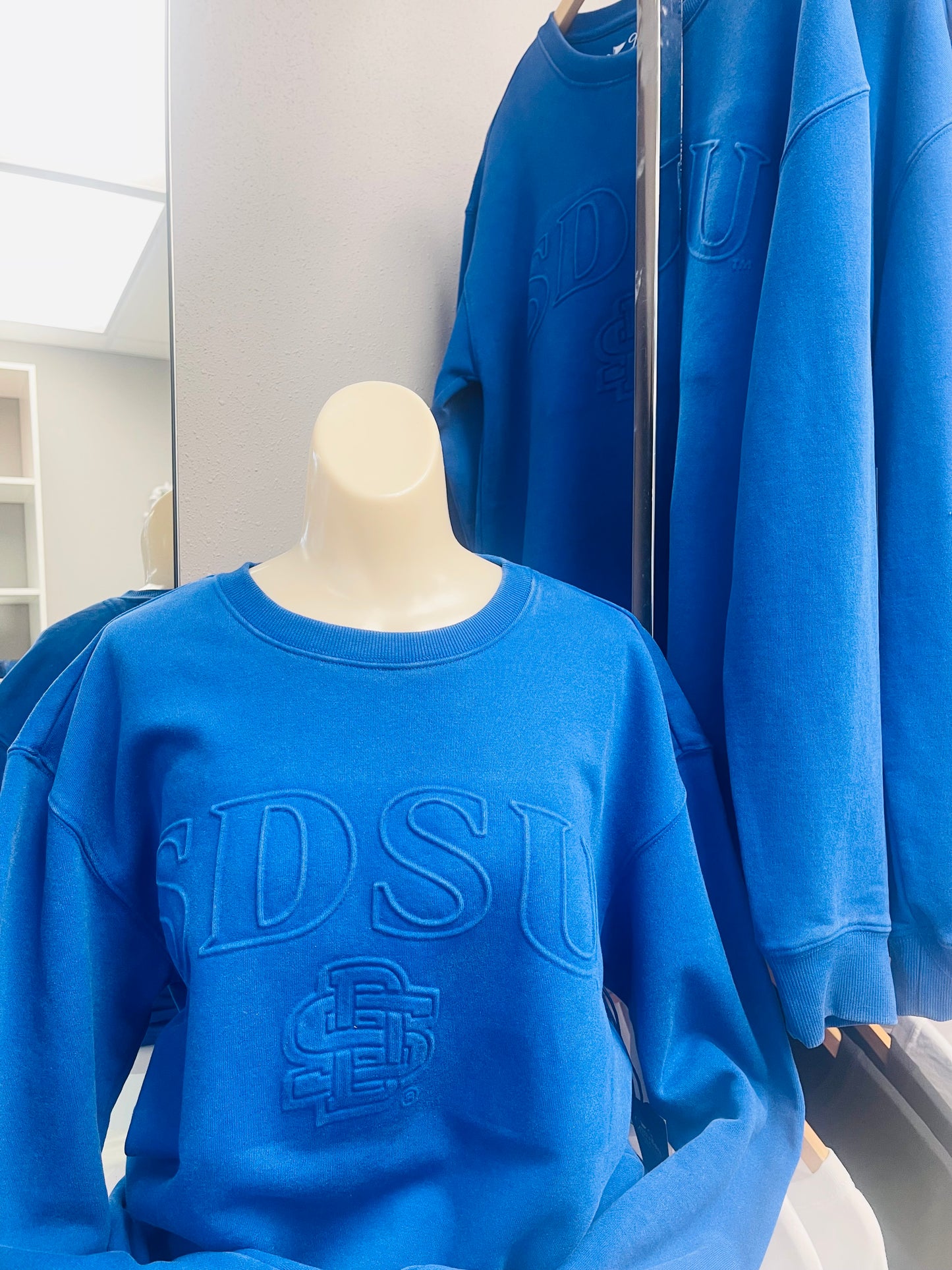 SDSU EMBOSSED SWEATSHIRT