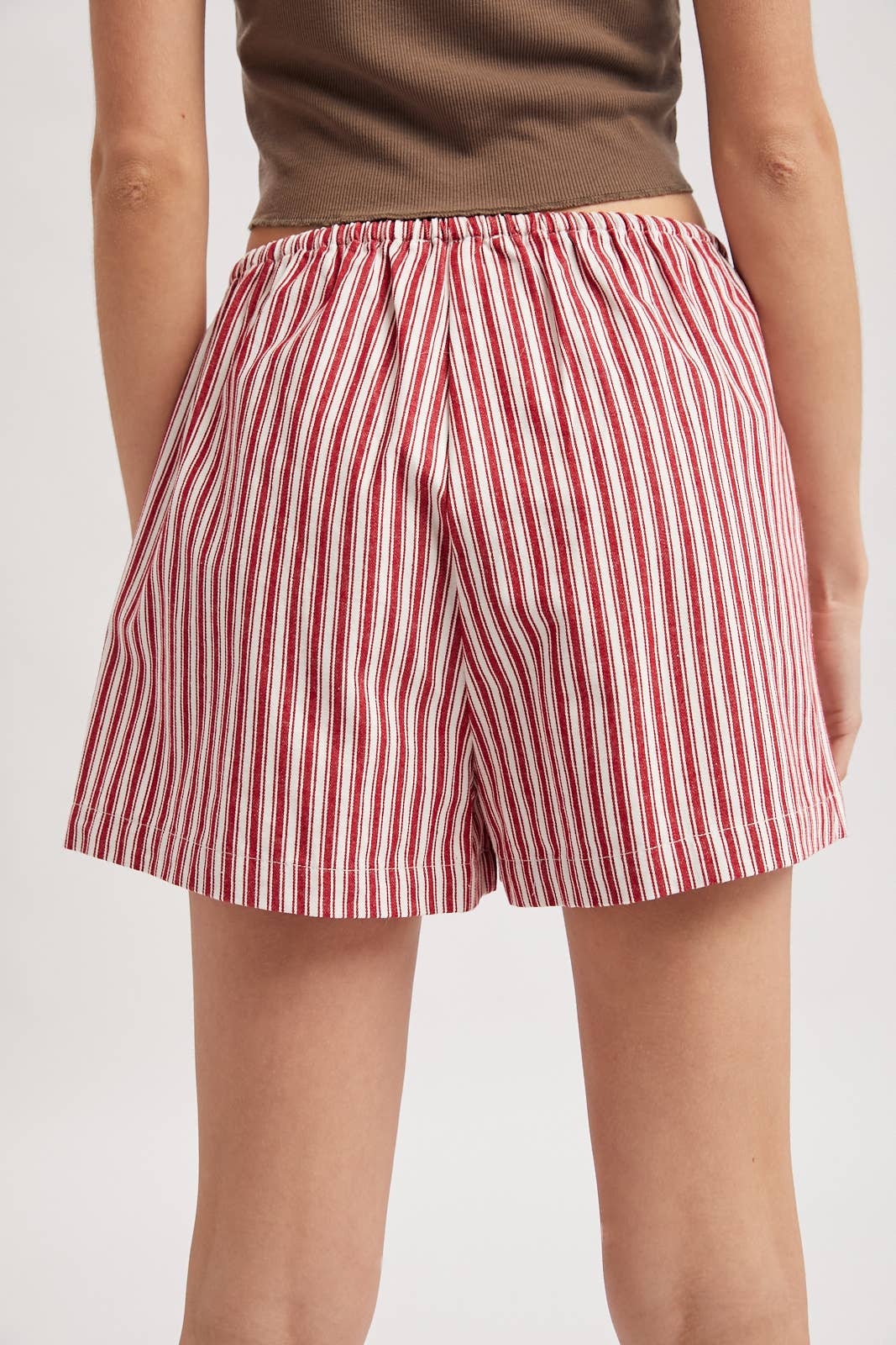STRIPED SHORTS WITH DRAWSTRING - RED/CREAM