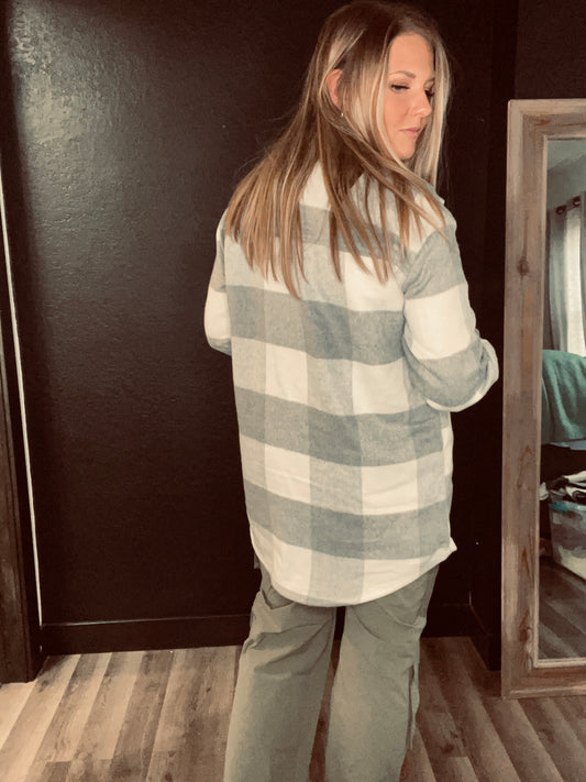 GRAY PLAID SHACKET