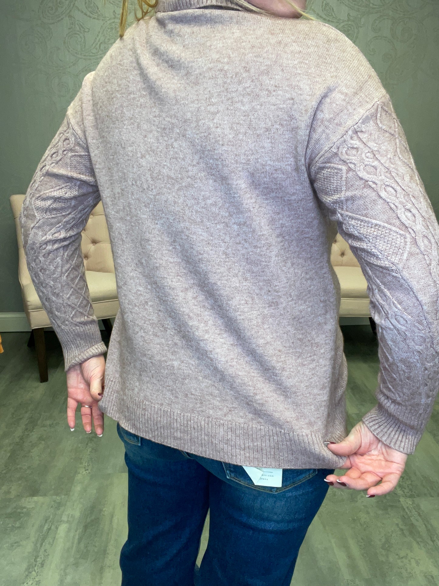 CABLE KNIT TURTLE NECK