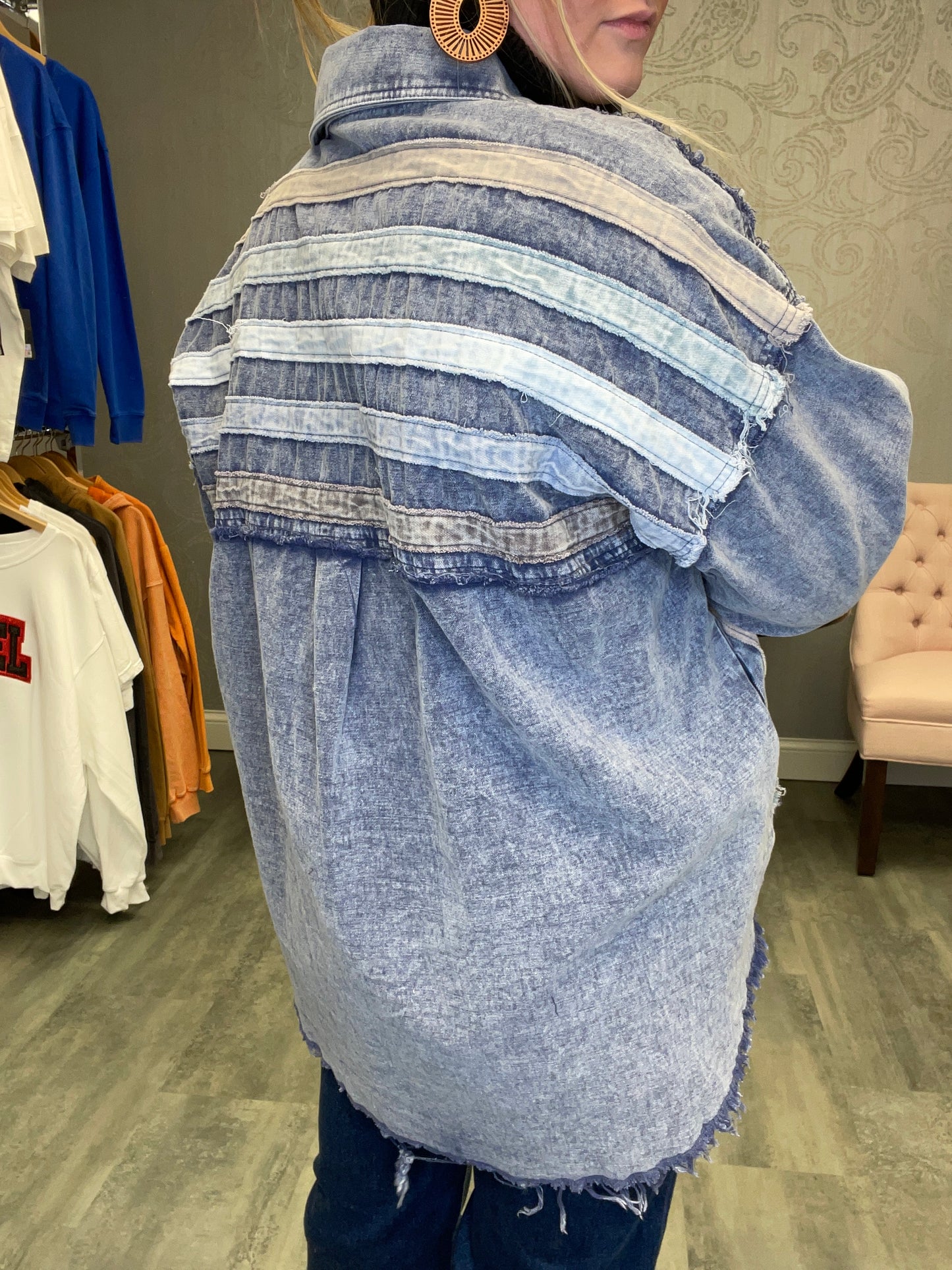 WASHED STRIPED PATCHWORK DENIM SHACKET: DENIM