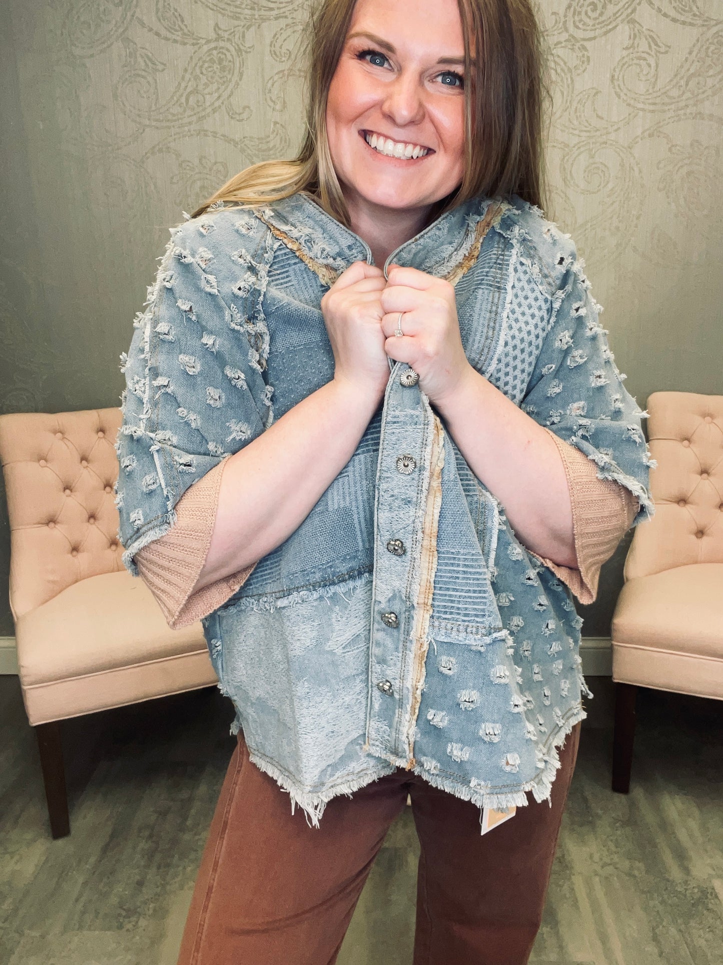 V-neck short sleeve cotton twill jacket: DENIM MULTI