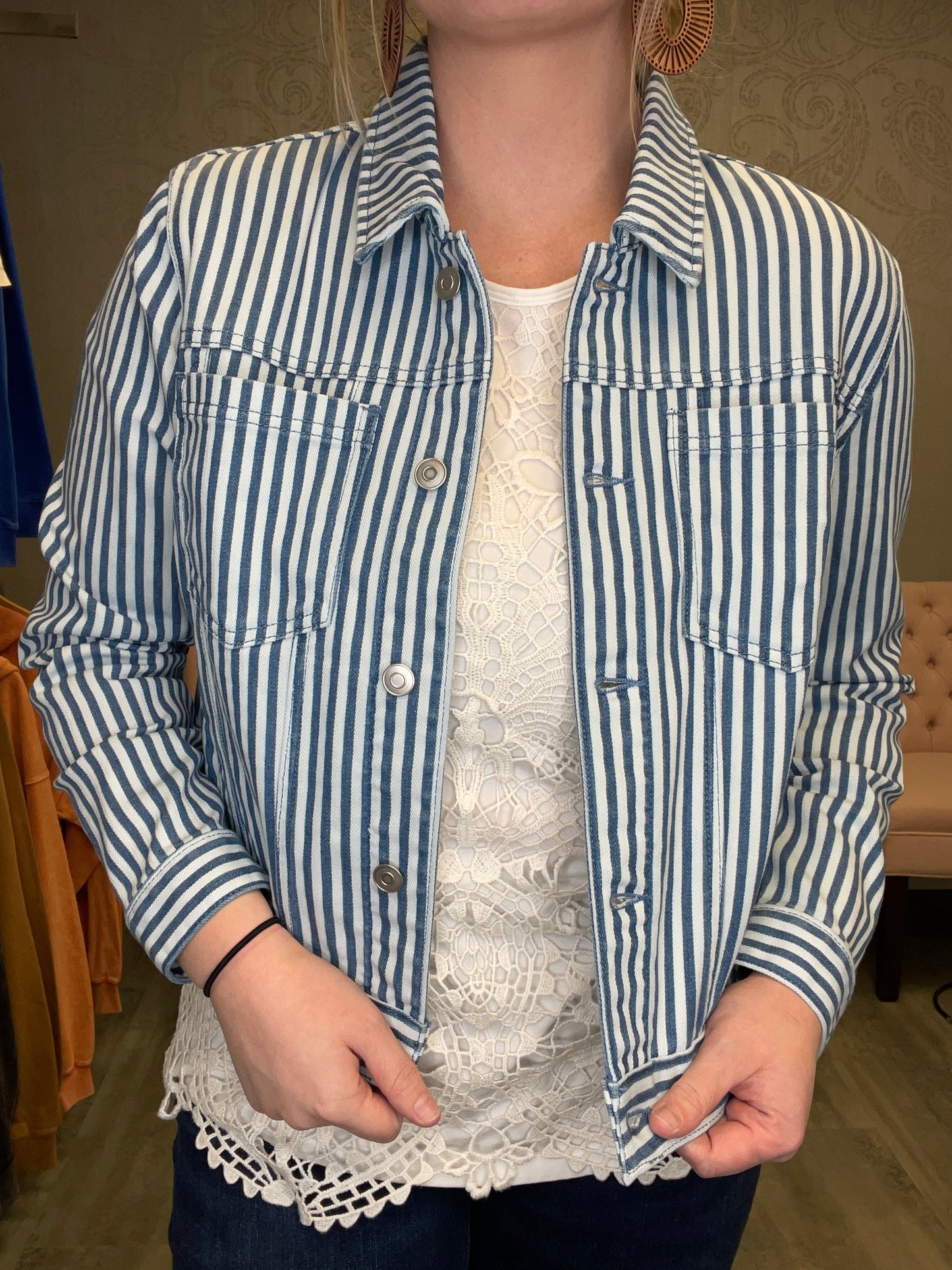 TRIBAL: BUTTON FRONT JACKET W PLEATED-RIVIERA