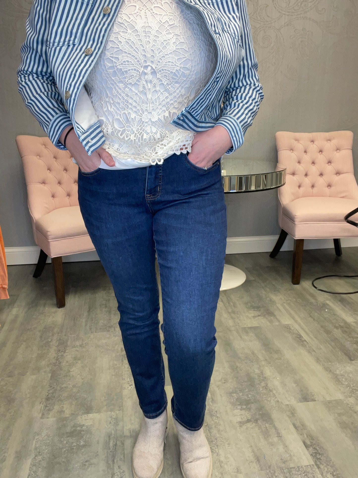 TRIBAL: SOPHIA CURVY STRAIGHT LEG JEAN